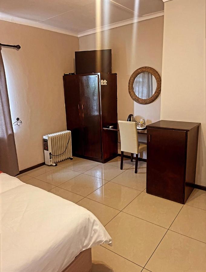 Ethithiya Boutique Guesthouse Windhoek Buitenkant foto